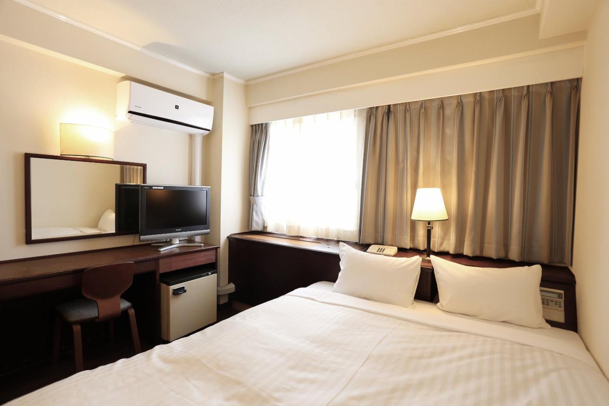 Hotel Castle Inn Йоккаити Экстерьер фото
